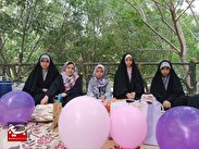 دختران شهدا منطقه بنیاد قم تجلیل شدند