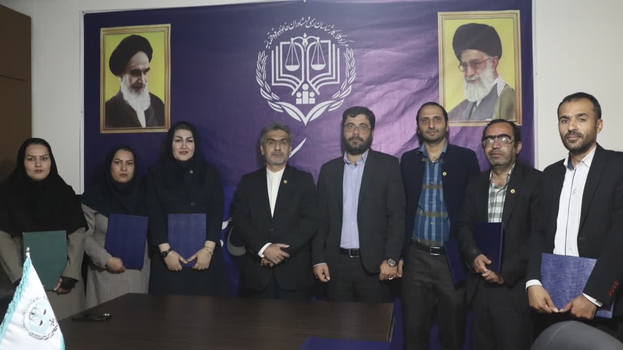 گرامیداشت روز ارتباطات و روابط عمومی توسط بسیج حقوقدانان و مرکز وکلای استان