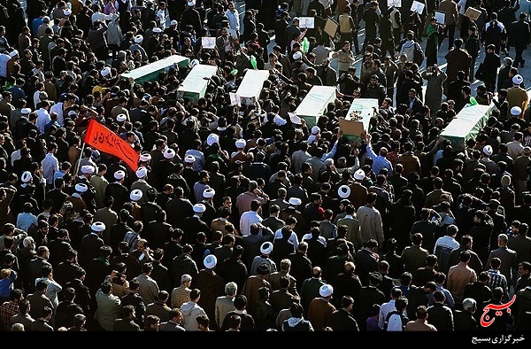 6 شهید مدافع حرم در قم تشییع شدند + عکس