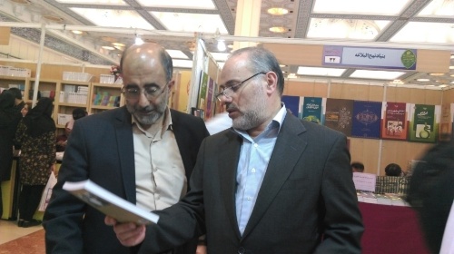 بازدید مدیرعامل بنیاد فرهنگی روایت از نمایشگاه بین المللی کتاب تهران