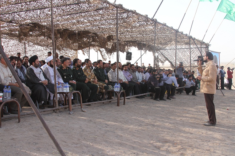 همایش ملی بازسازی واقعه ی غدیر صبح امروز در دشت کویر شهرستان آران بیدگل برگزار شد.