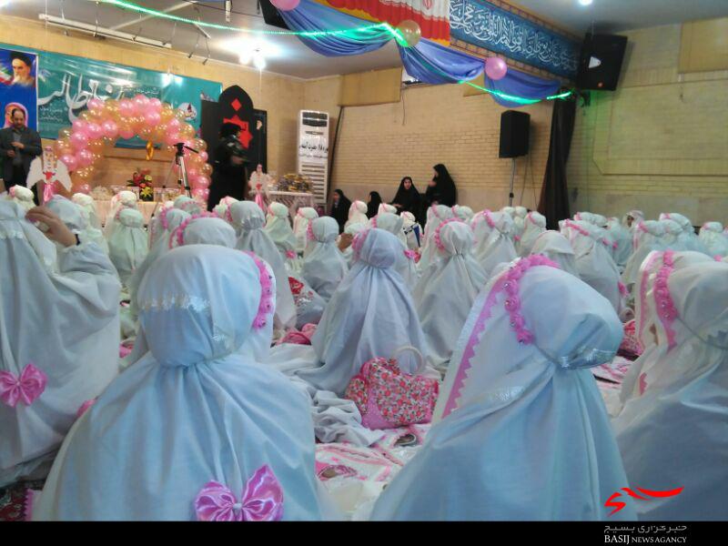 برگزاری جشن تکلیف 75 دانش آموز دختر مدرسه حجت