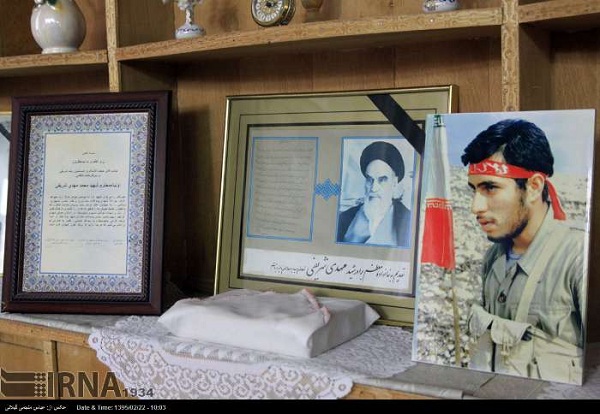 فعالان رسانه ای با خانواده شهید خبرنگار استان قم دیدار کردند + تصاویر