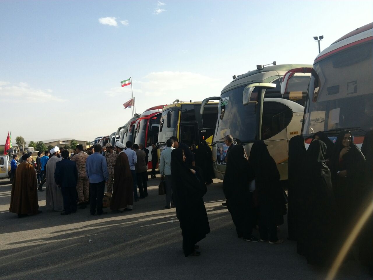 گزارش تصویری از اعزام 620 نفر از از مردم کوهدشت به مرقد مطهر امام (ره)