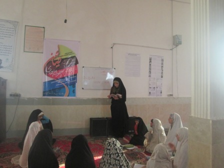 آموزش و تقویت درسی زبان انگلیسی در پایگاه بنت الهدی صدر کوهدشت+تصاویر
