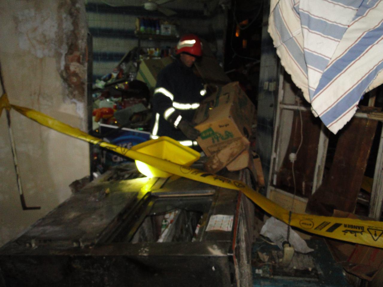 انفجار مغازه ومنزل مسکونی در خیابان انقلاب خرم آباد+تصاویر