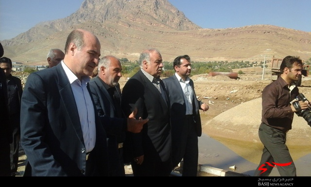 استاندار لرستان از پروژه در دست اجرای «پارک شاپوری» مرکز این استان بازدید کرد.