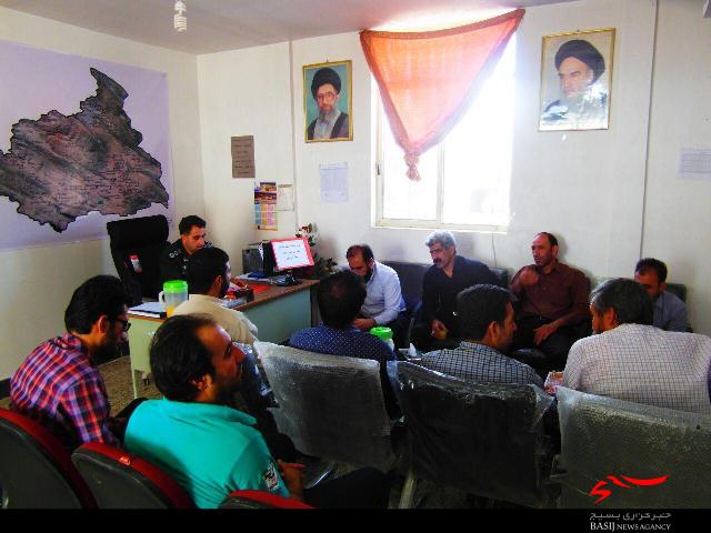 برگزاری جلسه هماهنگی تجمع بسیجیان در پنج آذر در سپاه ناحیه کوهدشت+عکس