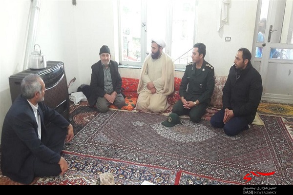 شورای حوزه عشایری کلیبر از خانواده های شهیدان یاری و پناهی دیدار کردند