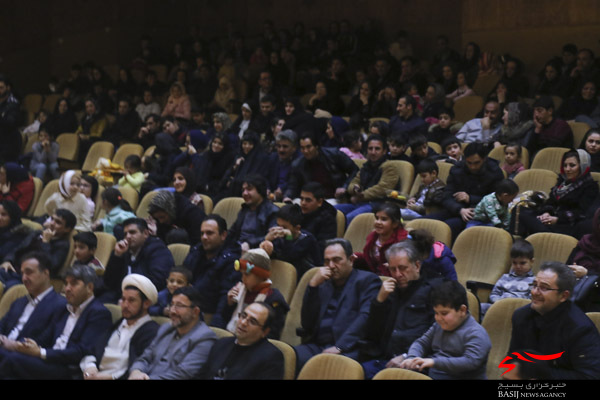 مراسم گرامیداشت ایام دهه فجر با حضور کارکنان کارخانه سیمان اردبیل برگزار شد