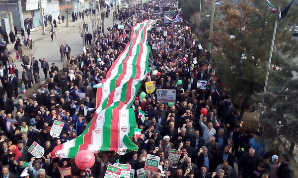 حضور گسترده مردم شهر اقبایه در راه پیمایی 22 بهمن