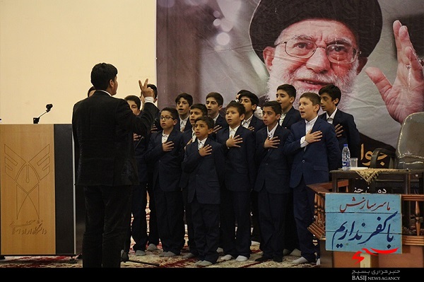 همایش انقلابیون جوان در دانشگاه آزاد اسلامی تاکستان