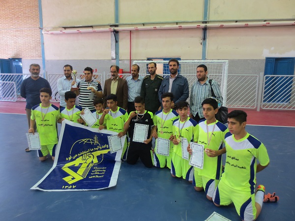 تیم‌های برتر فوتسال و والیبال قزوینی به مسابقات کشوری اعزام میشوند