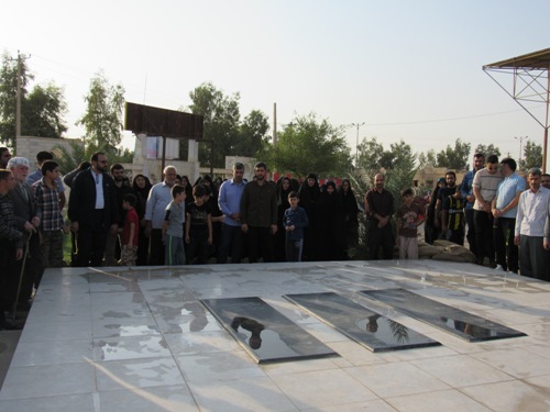 همایش پیاده روی خانوادگی در مهران برگزار شد