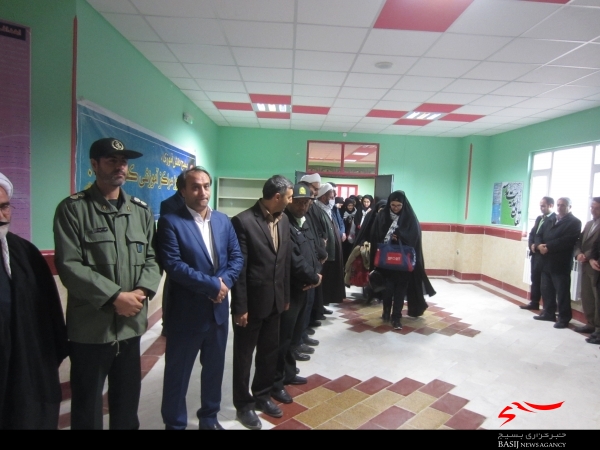 اعزام کاروان راهيان نور دانش آموزان شهرستان نمين به مناطق عملیاتی شمالغرب کشور