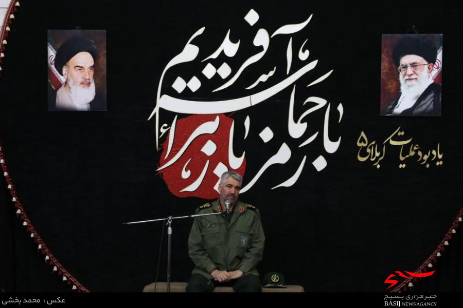 انقلاب اسلامی به کوری چشم دشمنان به بلوغ 40 سالگی رسیده است