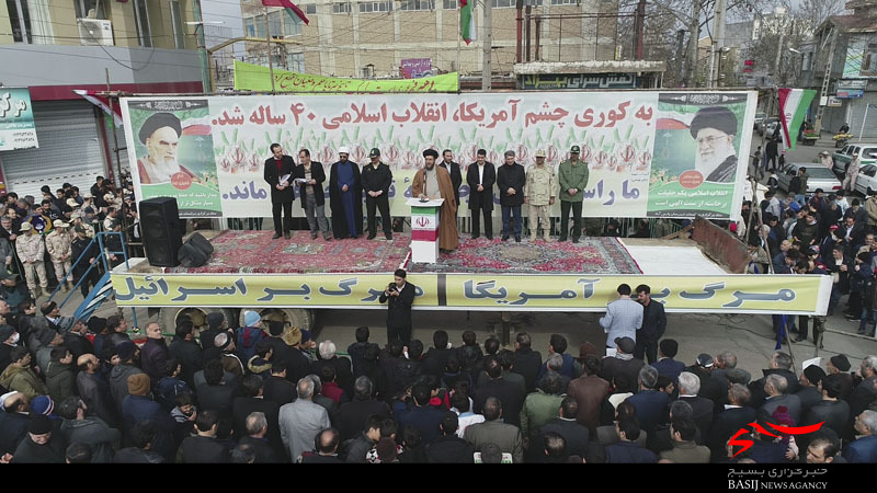 راهپیمایی ۲۲ بهمن در شهرستان پارس آباد برگزار شد
