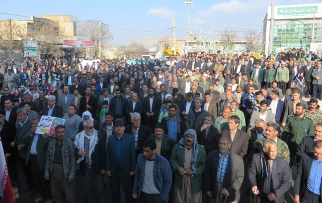 راهپیمایی یوم الله 22 بهمن در شهرستان ملکشاهی برگزار شد