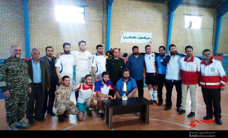 اختتامیه مسابقات فوتسال جام دهه فجر در شهرستان فردیس برگزار شد