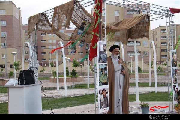 تصاویر/ غبارروبی مزار شهید «مبارک» روز سوم خرداد در پردیسان قم