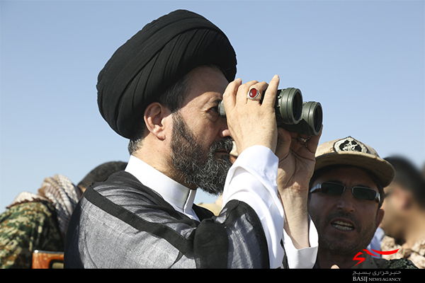 دشمن جرأت نزدیک شدن به مرز‌های جمهوری اسلامی ایران و توان مقابله با ملت ایران را ندارد