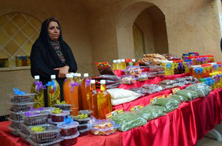 اختصاص بازارچه ویژه فعالیت زنان سرپرست خانوار/ کاهش سن فقر در بوشهر