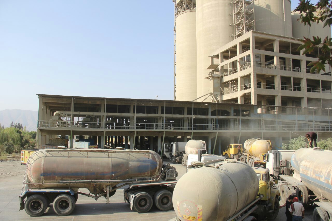 رزمایش بزرگ « شیفت ایثار» در کارخانه سیمان خزر و نیروگاه شهید بهشتی لوشان برگزار شد+تصاویر