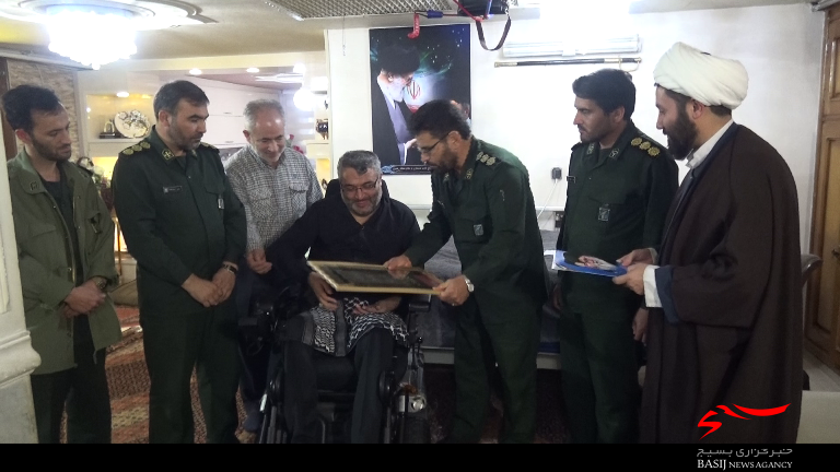 دیدار جمعی از مسئولین سپاه ناحیه اردبیل از جانبازان ۷۰ درصد