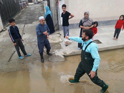 کمک های مردمی ناحیه مقاومت بسیج شهید محلاتی به سیل زدگان