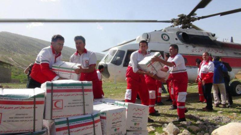 پانزدهمین محموله کمک های جمعیت هلال احمر استان اردبیل به مناطق سیل زده ارسال شد