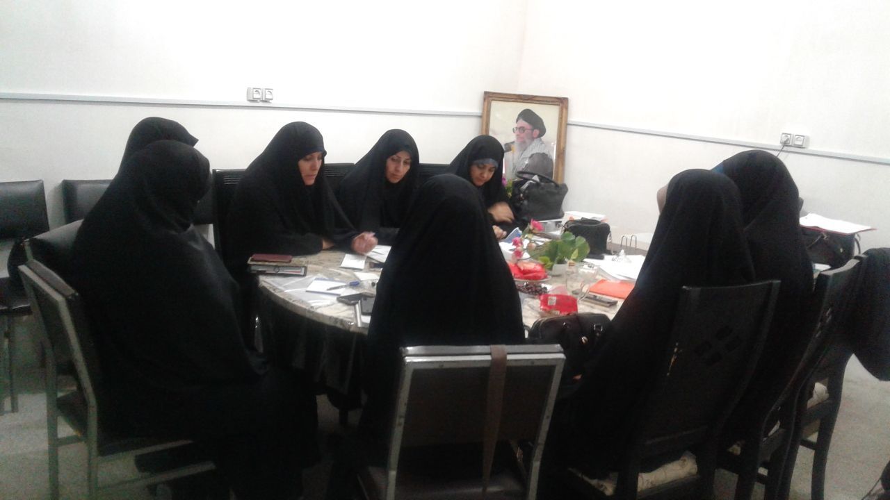 نشست فرماندهان حوزه های بسیج جامعه زنان سپاه شاهرود