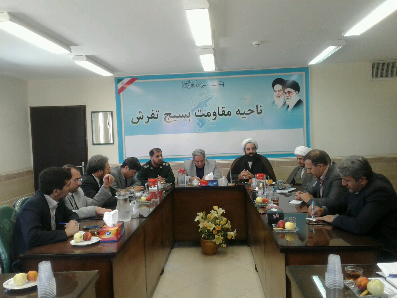 نشست مشترک مدیران شبکه آفتاب با بسیجیان شهرستان تفرش /بررسی راهکارهای رسانه ای برای حمایت ازرونق تولید دراستان نشست مشترک مدیران شبکه آفتاب با بسیجیان شهرستان تفرش /بررسی راهکارهای رسانه ای برای حمایت ازرونق تولید دراستان