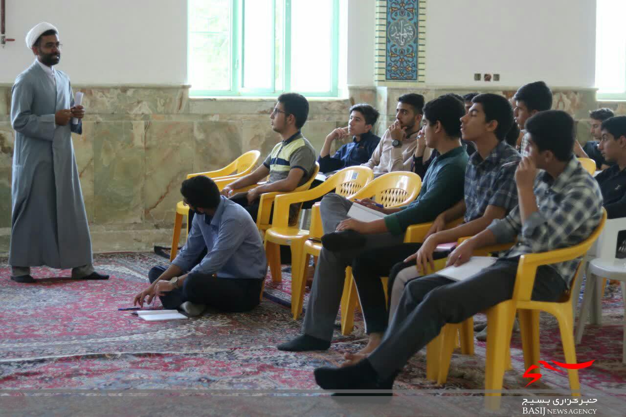 دوره سوم طرح اشنایی با مبانی اندیشه اسلامی دانش آموزان متوسط دوم ناحیه 2اراک در شهر ساروق دوره سوم طرح اشنایی با مبانی اندیشه اسلامی دانش آموزان متوسط دوم ناحیه 2اراک در شهر ساروق