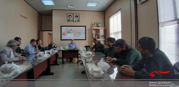 دیدار مسئولان ناحیه امام حسن مجتبی (ع) با مدیرعامل منطقه ویژه اقتصادی سلفچگان+تصاویر