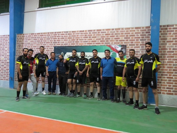 برگزاری مسابقه والیبال بین پرسنل سپاه و ناجا شهرستان انار در هفته نیروی انتظامی