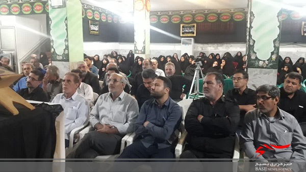 برپایی نشست سیاسی در کانون بسیج فرهنگیان ناحیه ۳ قم+ تصاویر