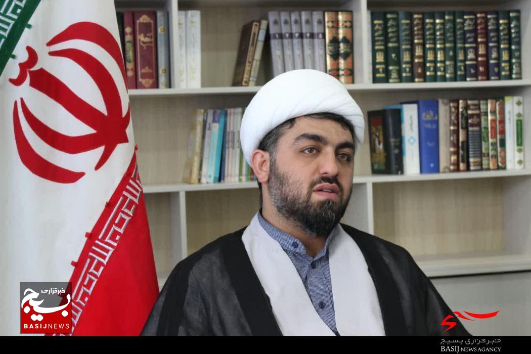 طلاب و روحانیون به مسئولیت تاریخی خود در عرصه جهاد تبیین عمل کنند