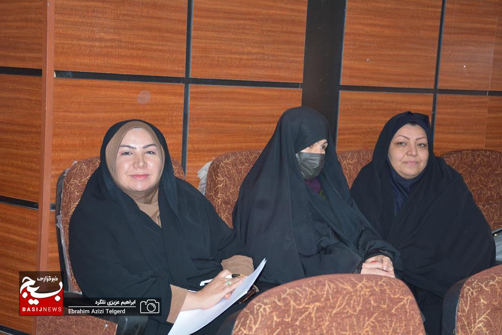 برگزاری همایش استانی نقش مردم در هندسه مراسم و مناسبت‌های انقلاب اسلامی در یاسوج / تجلیل از فعالان مردمی