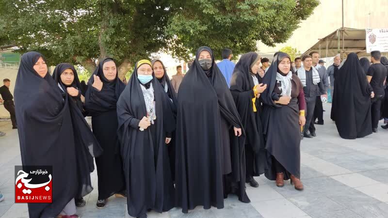 حضور زائران کهگیلویه و بویراحمدی در مرقد امام خمینی ره + (تصاویر)