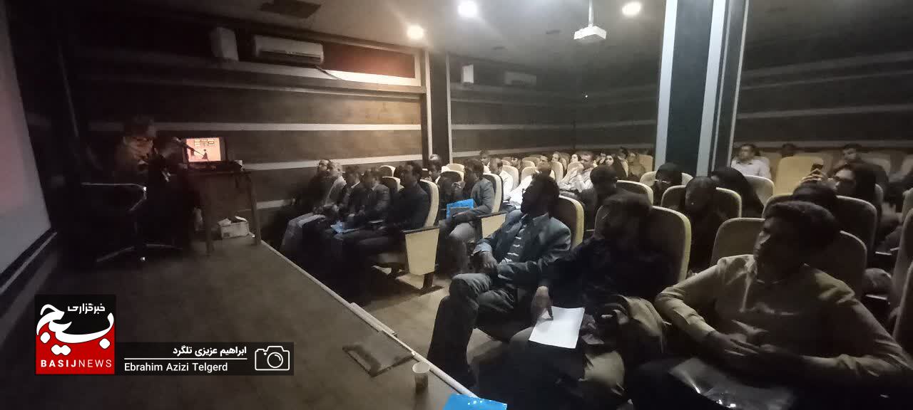 برگزاری کارگاه‌های آموزشی «سواد رسانه‌ای، اینفوگرافیک و نیوزگرافیک» در یاسوج + ( تصاویر)