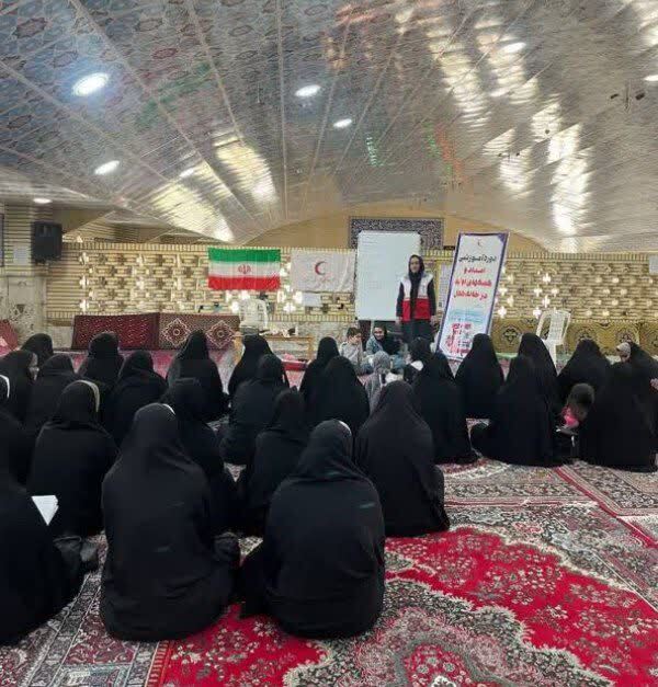 ارائه آموزش های هلال احمر در 64 مسجد استان زنجان