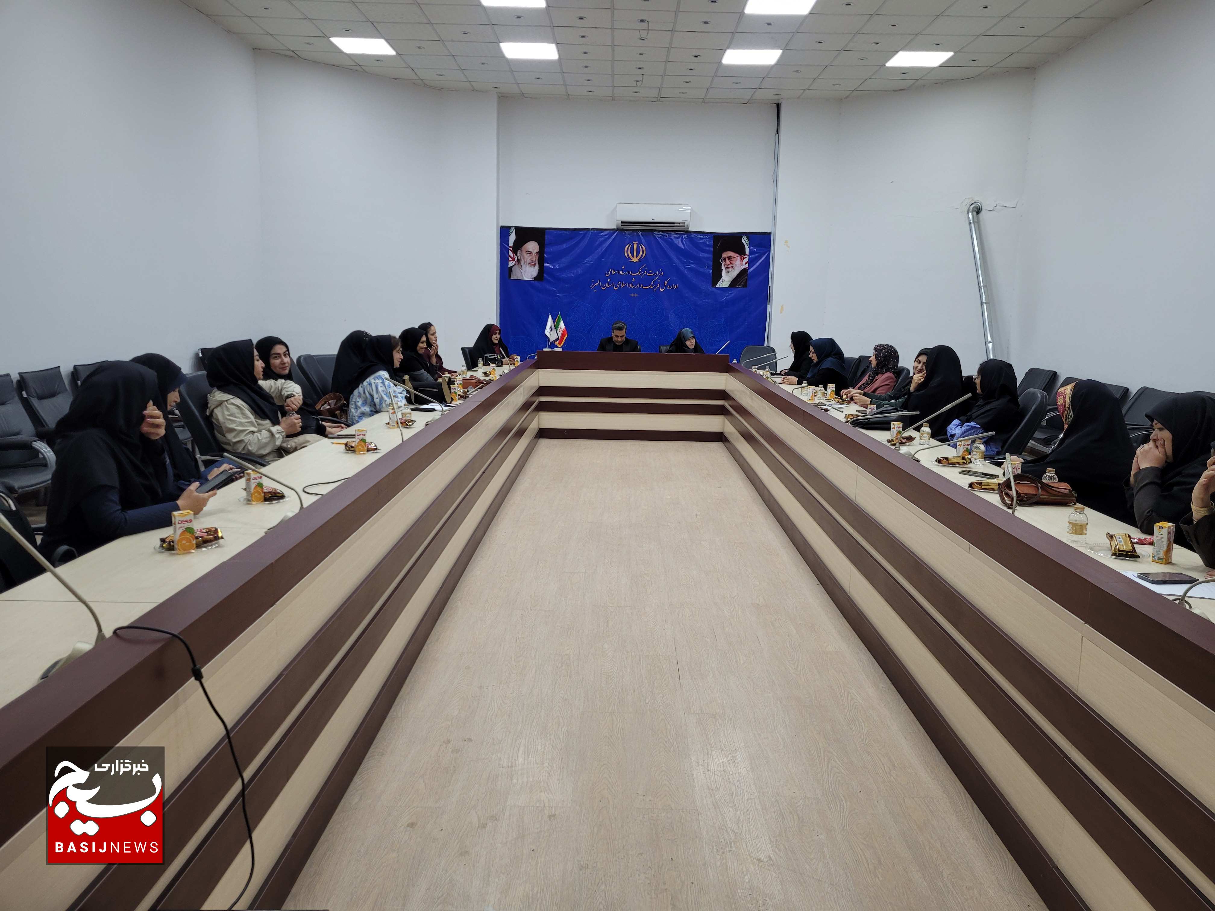 همایش تخصصی بانوان فعال رسانه استان البرز برگزار شد