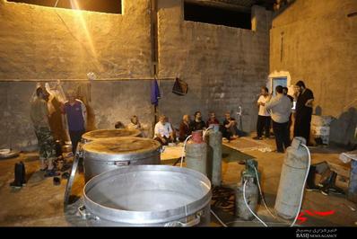 خدمت‌رسانی موکب متوسلین به حضرت زهرا(س) کرج در مناطق سیل‌زده خوزستان+تصویر‌