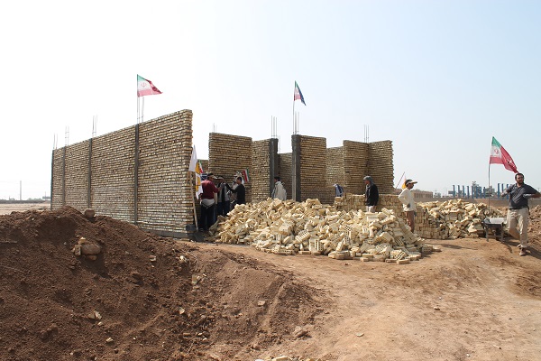 ساخت منزل مسکونی برای 2 کودک یتیم روستای شریعتی شهر حمیدیه
