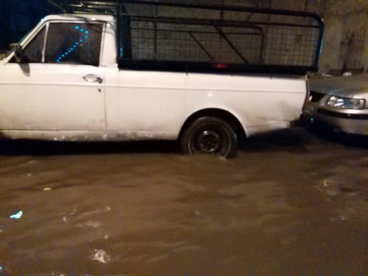 شهرستان نظرآباد در آب غوطه ور شد