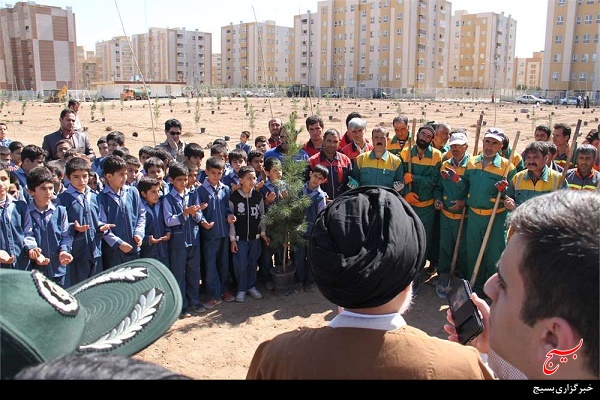 جشن بزرگ درختکاری در شهر پردیسان برگزار شد