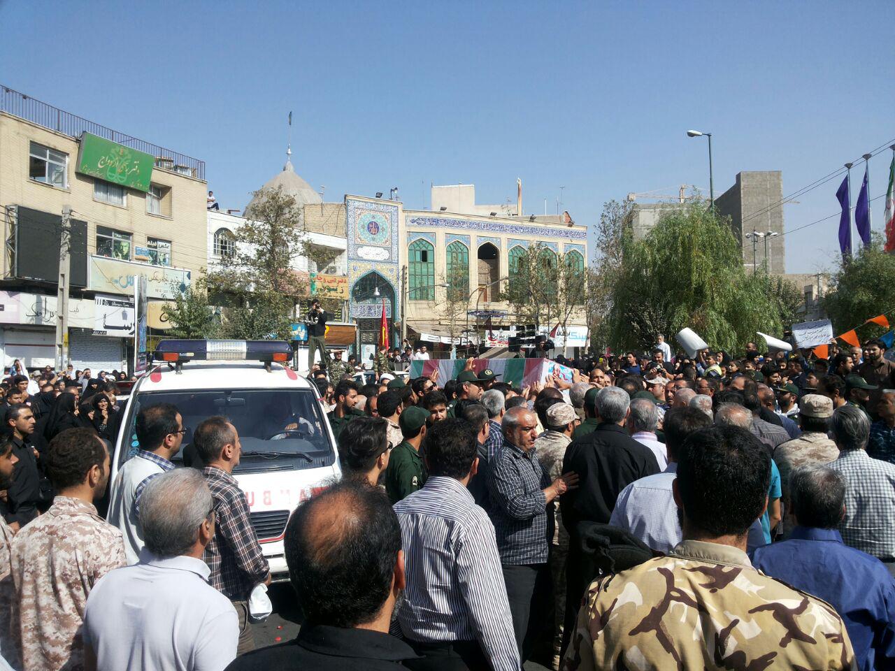 پیکر پاک شهید مدافع حرم در فردیس کرج تشییع شد