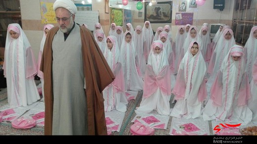 جشن تکلیف دختران مدرسه شهید فخاری برگزار شد