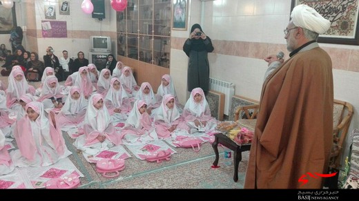 جشن تکلیف دختران مدرسه شهید فخاری برگزار شد