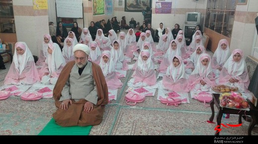 جشن تکلیف دختران مدرسه شهید فخاری برگزار شد